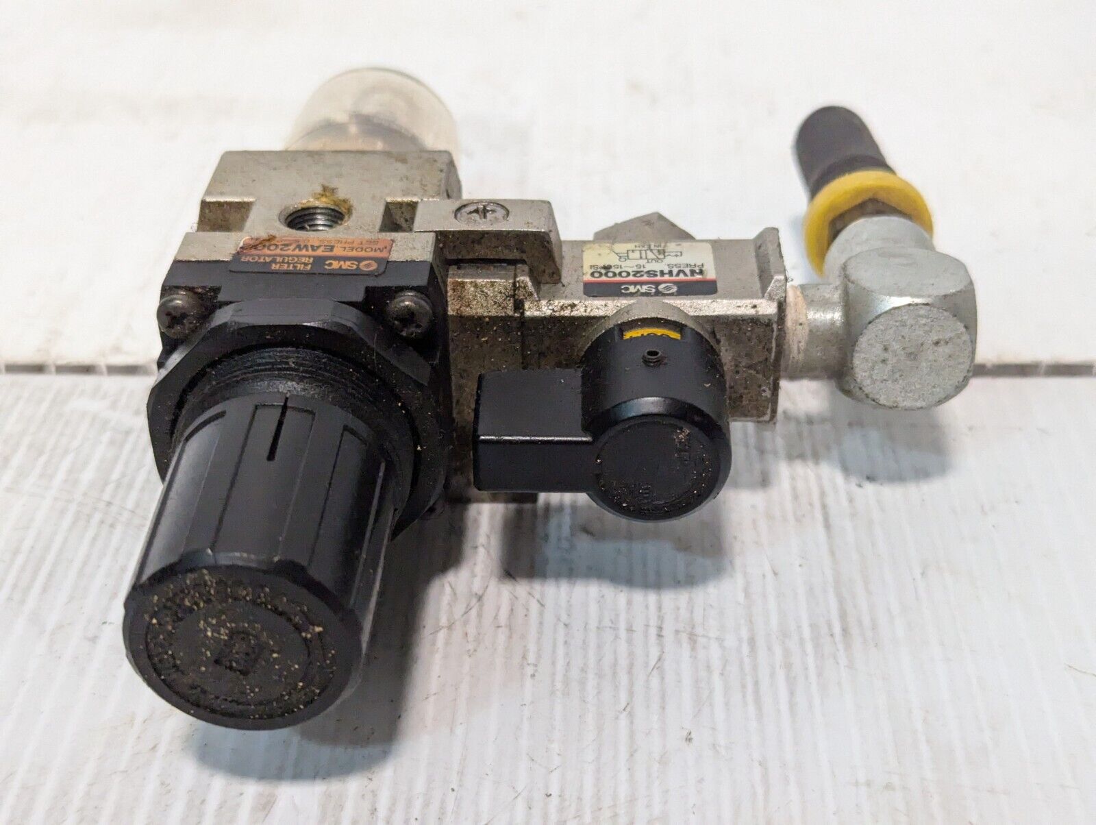 SMC Pneumatic Regulator Assembly w/ EAW2000 Regulator \ NVHS2000 Shutoff Valve