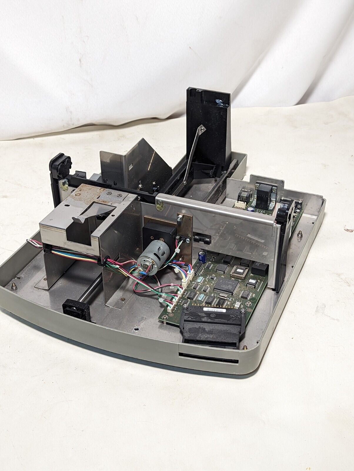 Chemstrip Criterion II urine analyzer, Miditron Junior II base board