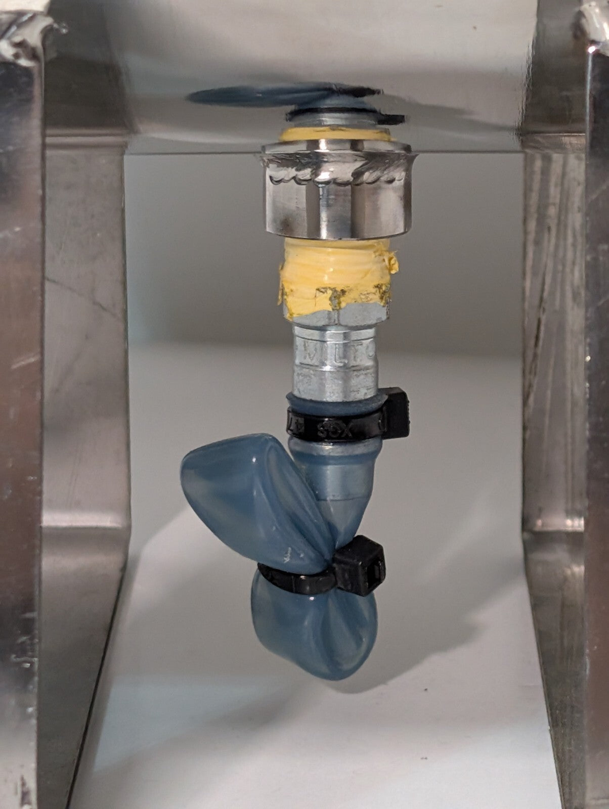 Stainless Steel Gas Storage Air Reservoir Can 4-Port High Pressure, likely 5L