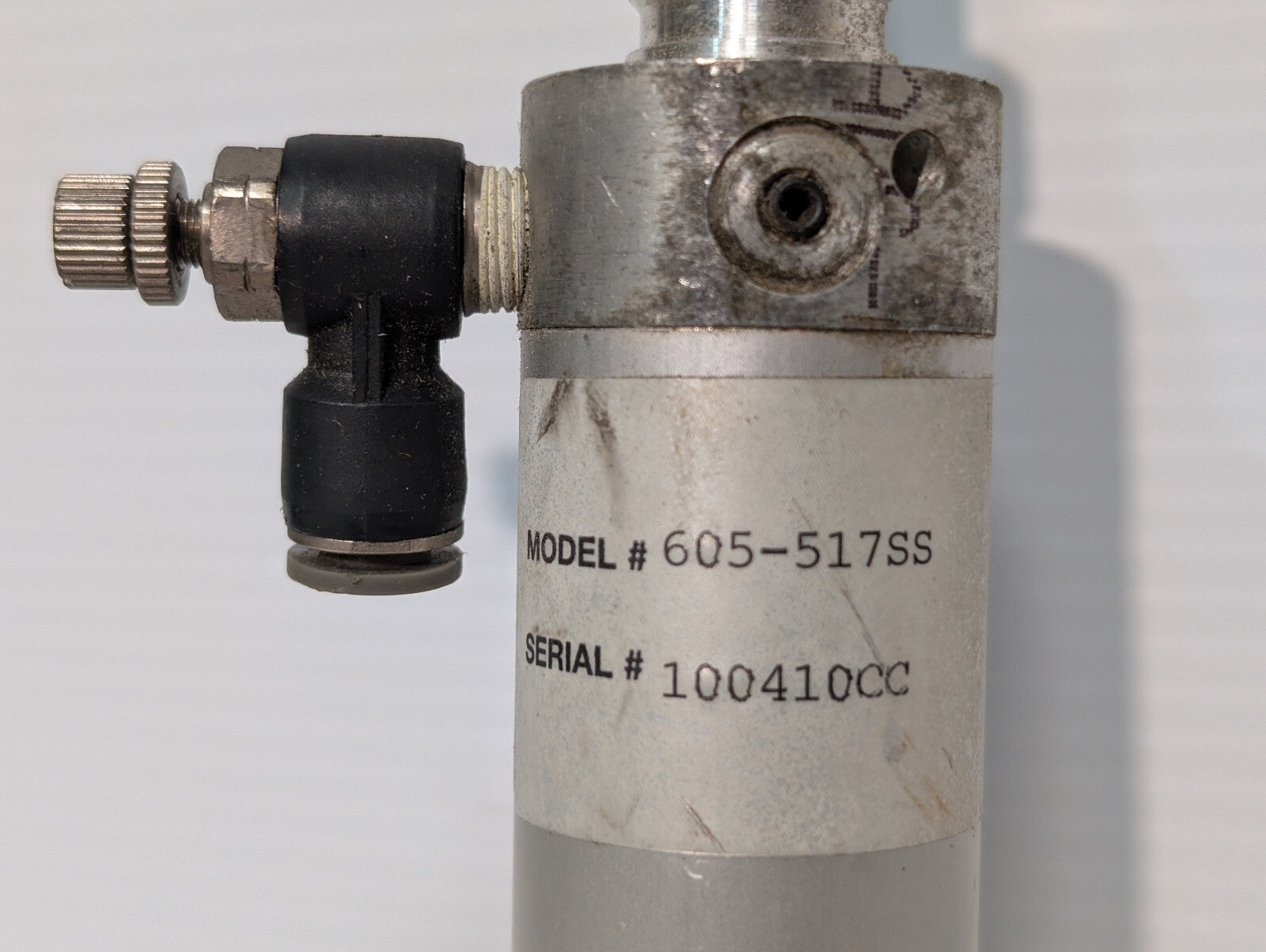 Unbranded 605-517SS Cylinder Industrial Assembly Component Serial 100470CC