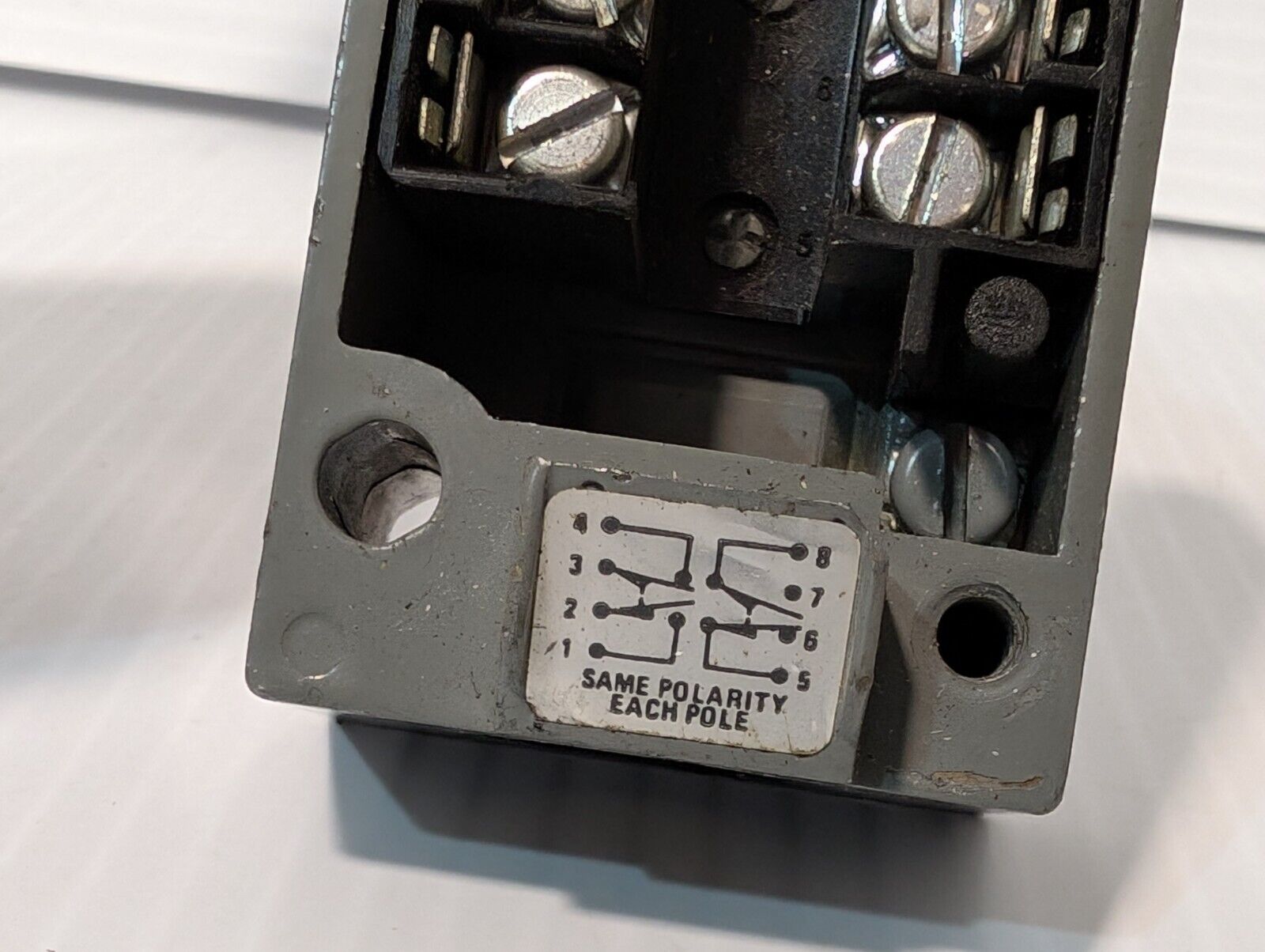 Square D, CL 9007, Type CT-64, Limit Switch Base/Receptacle