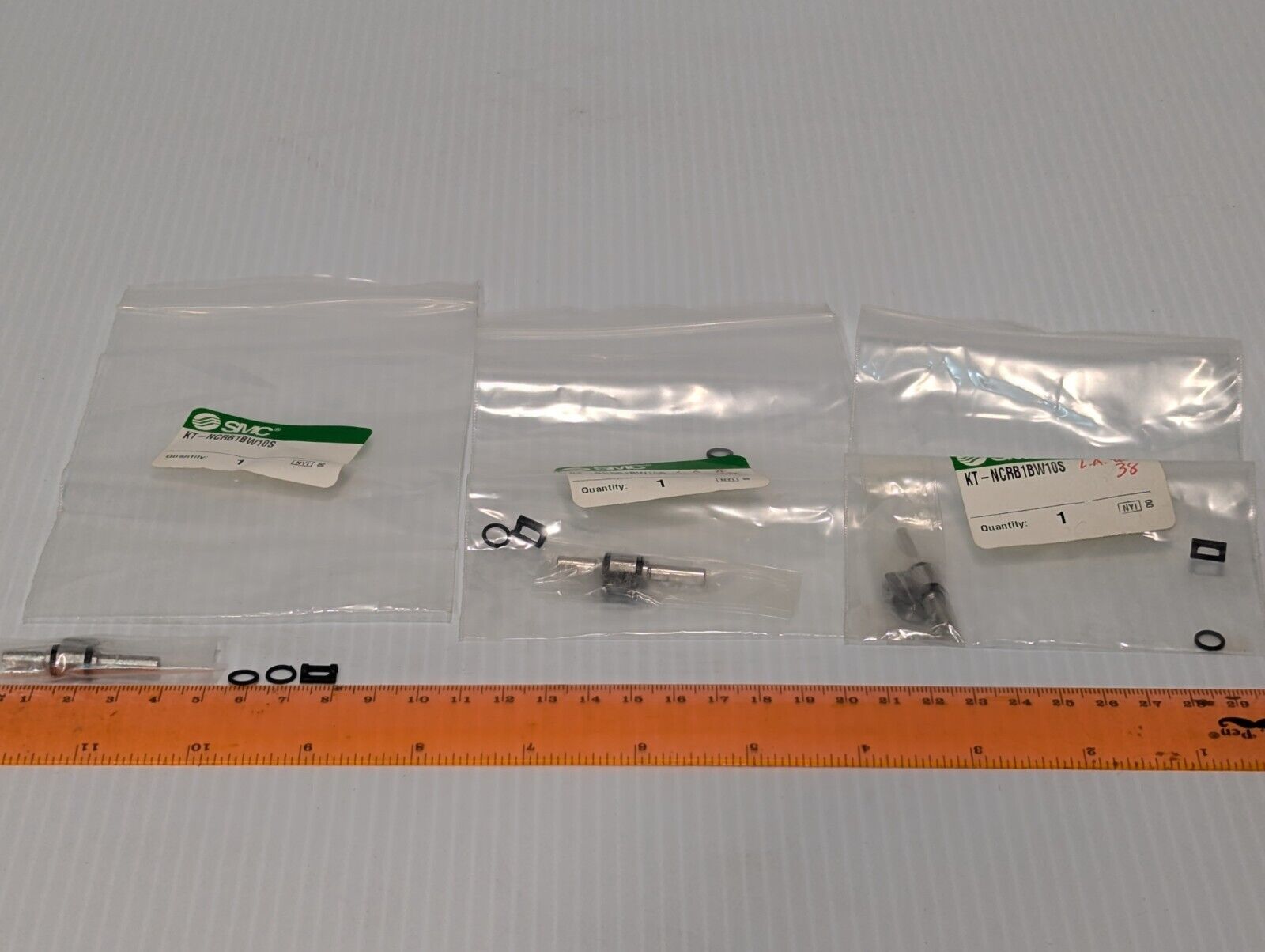 SMC KT-NCRB1BW10S seal kit with shaft, new old stock - Free Shipping