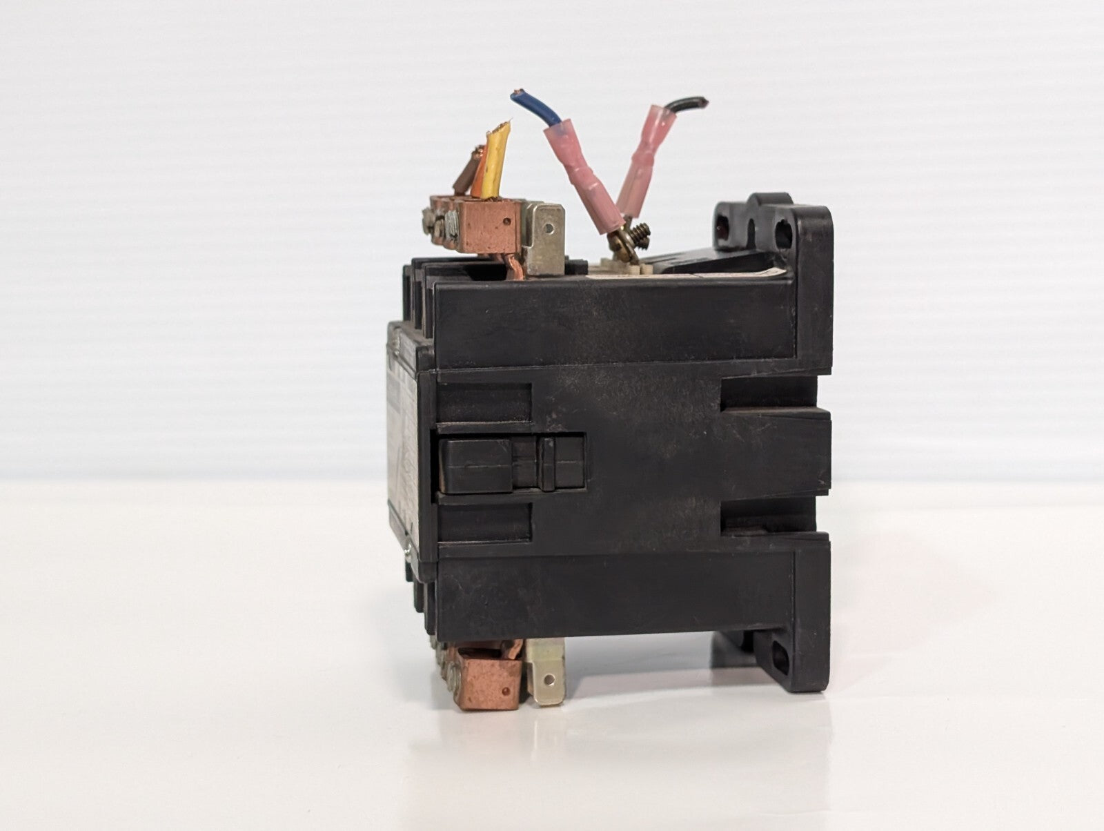 Square D 8910DPA43 Definite Purpose Contactor 50A Res, 40A, 3 Pole, Box Lug Term