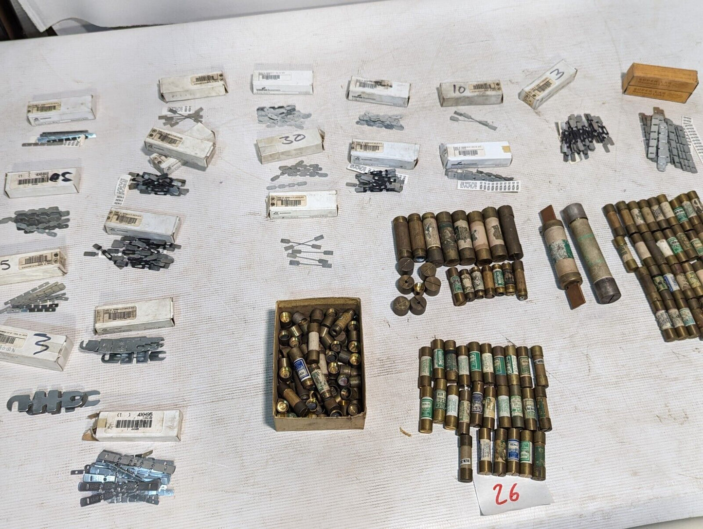 Large lot of Bussmann renewable fuses and links as pictured, REN3, REN30, REN60