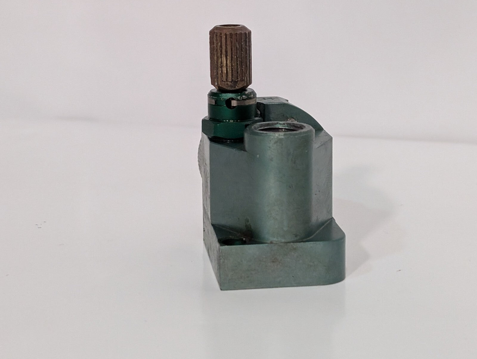 [8] Automatic Spray Valves (?) - unlabeled, identified with image search