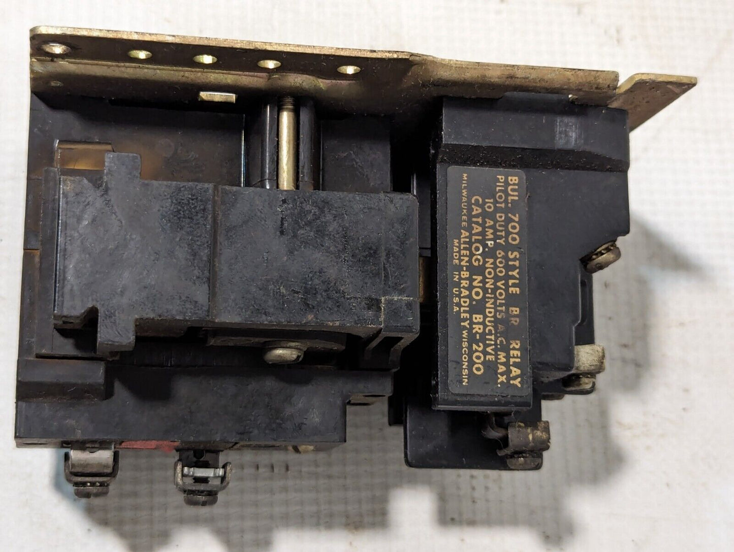 Allen-Bradley BR200, AC Relay, 10A, 600V Max, with 76A86 110/120v Coil