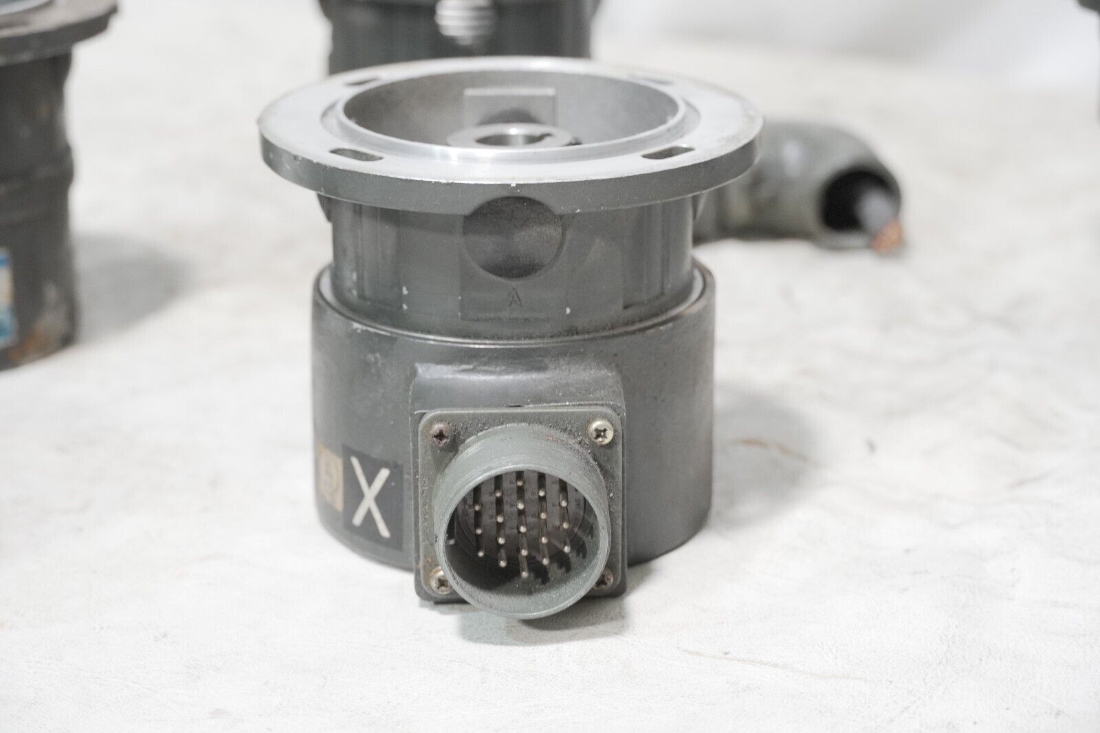 Lot of 16 rotary encoders: mostly Mitsubishi, Tamagawa OSE-5KN-6-12-108