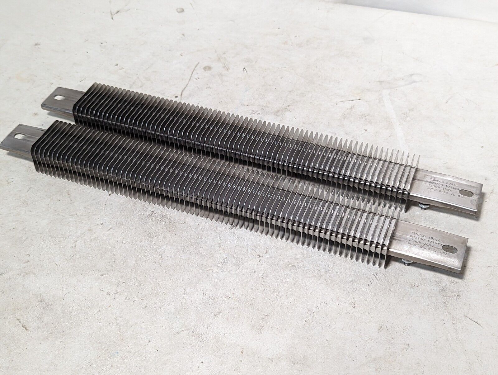 Tempco E9614 finned channel strip heater, FCO200, 1714T3, 1550W, 240V