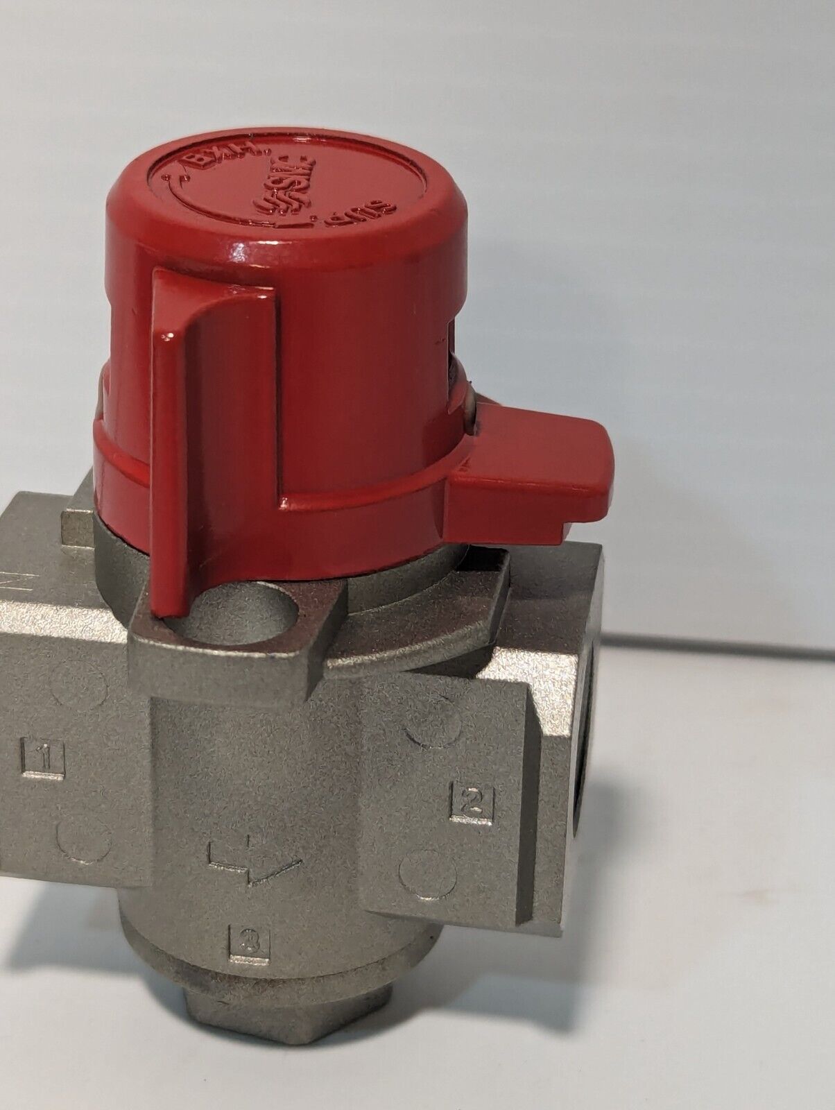 SMC VHS30-N03-RZ Pneumatic Lock Out Valve, 3-Port, 15-150 PSI - Free Shipping