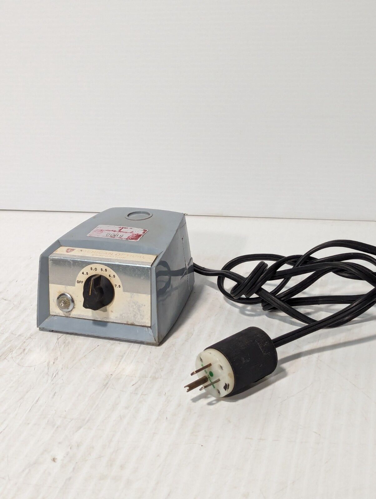 American Optical 1036A AO Spencer Microscope Illuminator w/ 1051 Transformer