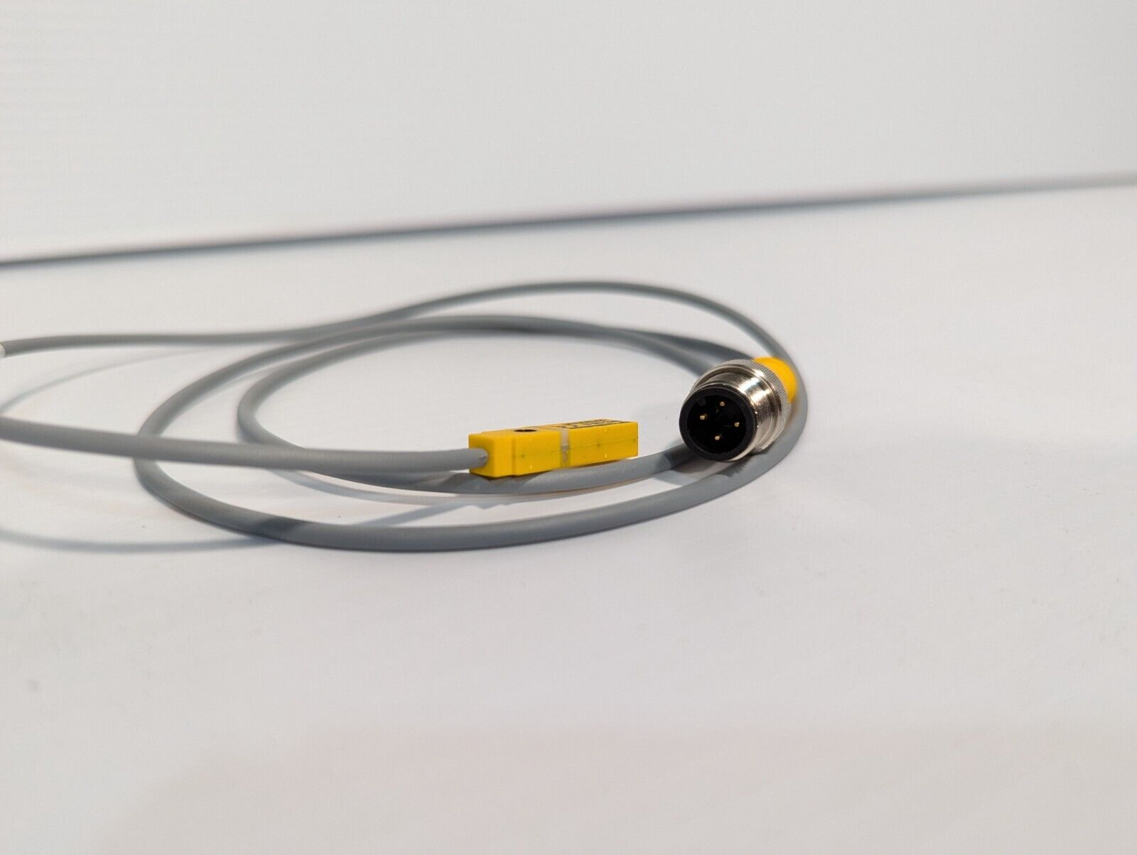 Turck S1613071, BI2-Q5.5-AP6X-1M-RS 4T/S34 inductive proximity sensor -Free Ship