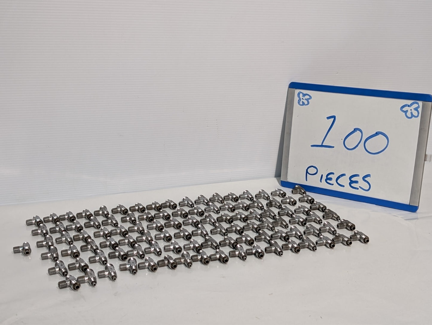 (5) Steel Tee Flared Hydraulic Tube Pipe Thread Fitting