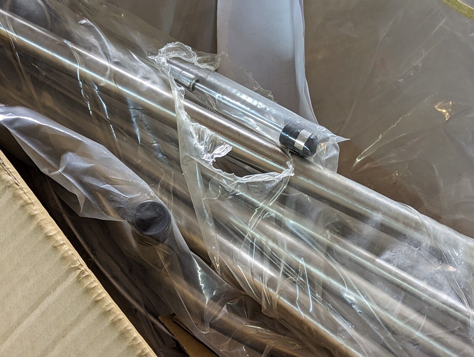 8773SSLF stainless steel hamper with pneumatic lid, made in Taiwan