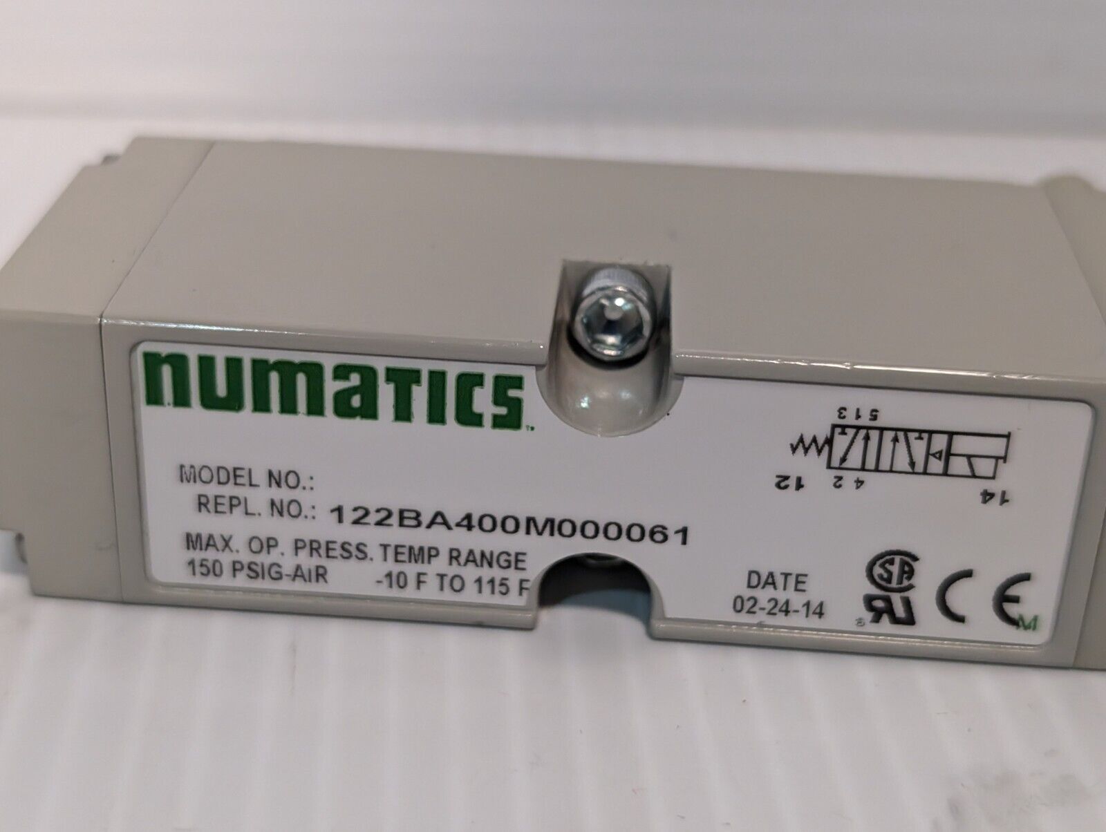 Numatics Solenoid Valve Manifold 123BA4Z2MN00061 24 VDC Air Pneumatic 3/8" NPT