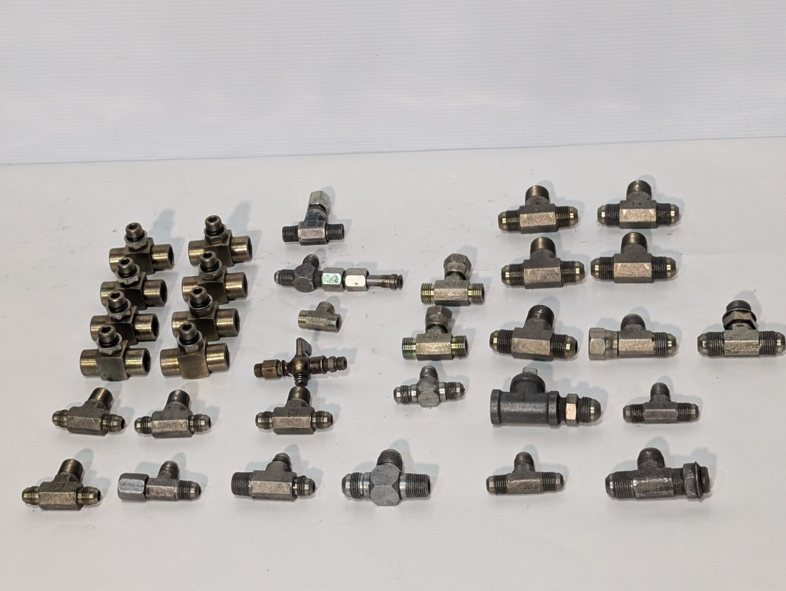 (33) Swivel Nut, Steel Flare, Compression Tee Branch Fittings