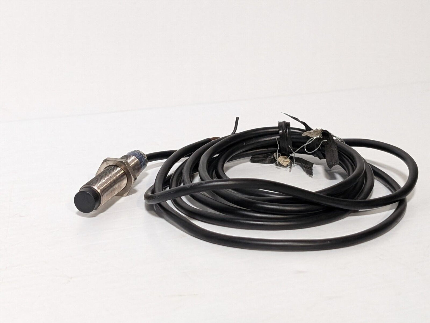 Telemecanique by Schneider XS2M12PA370D Inductive Proximity Sensor Switch