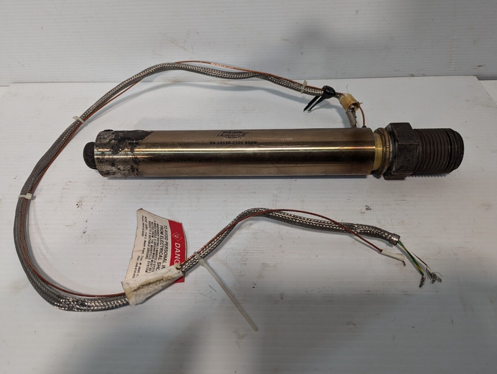 Incoe XH 12110 230V 850W Heater - Free Shipping+Returns