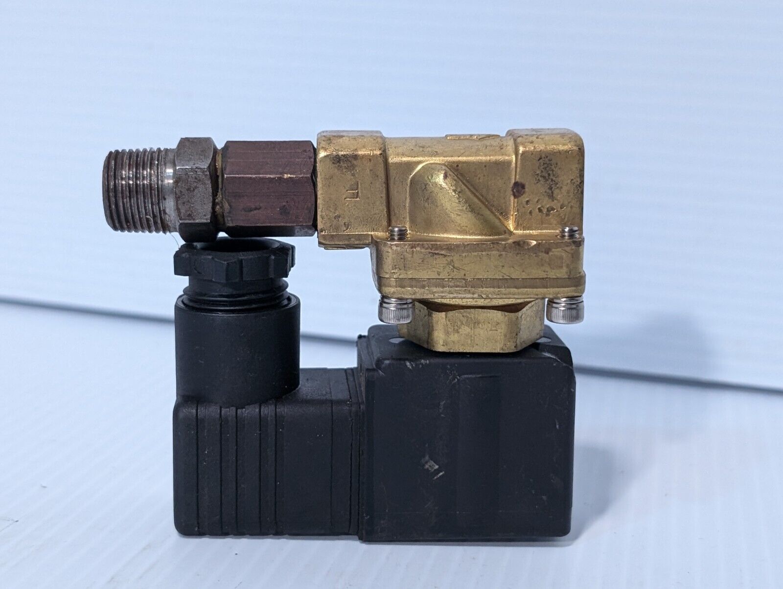 SMC VXD2130-03F-5D1 Solenoid Control Valve - Free Shipping - Free Returns