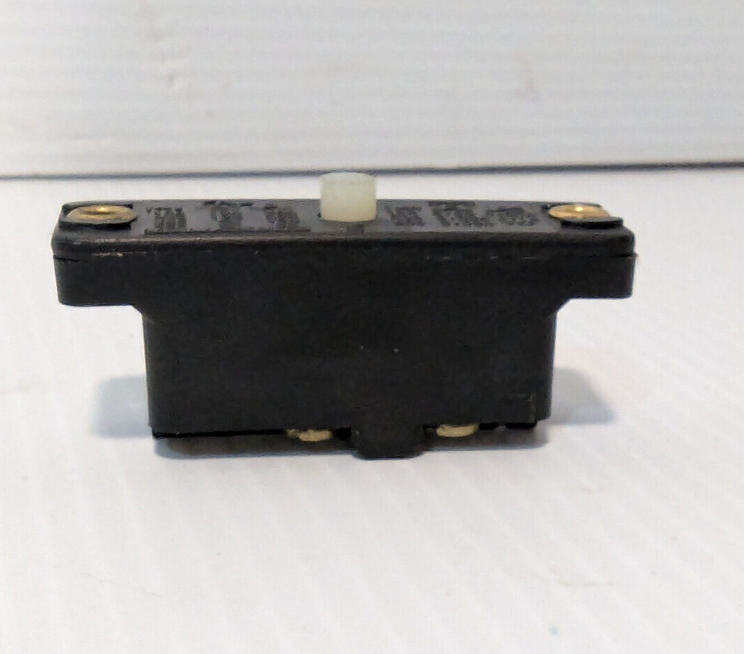 Square D/ Schneider Electric 9007A01 Side Rotary Limit Switch 15A, Free Shipping