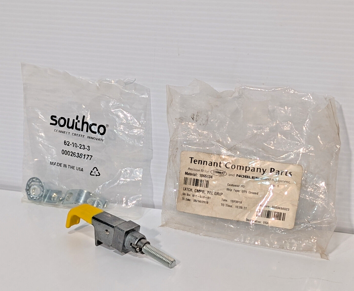 Southco 62-10-23-3 Compression Latch, Yellow Grip, 0002638177, Made in USA