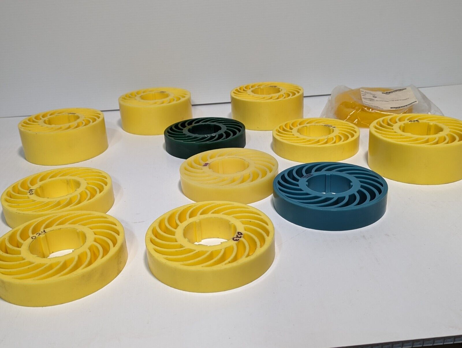 Lot of 12 assorted polyurethane pinch wheels as pictured - Free Shipping