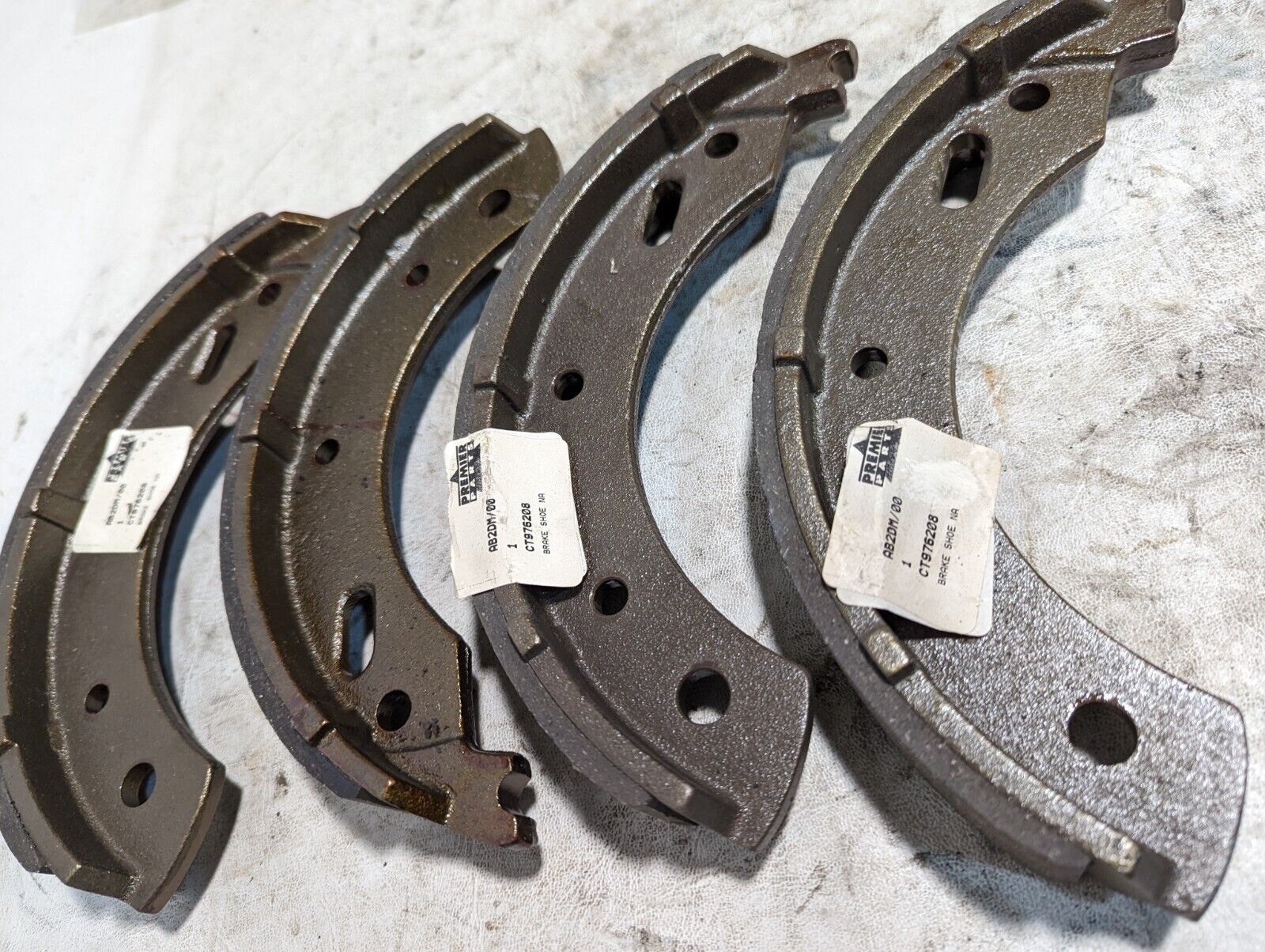 Cat CT976208 brake shoe NA, Towmaster, Caterpillar
