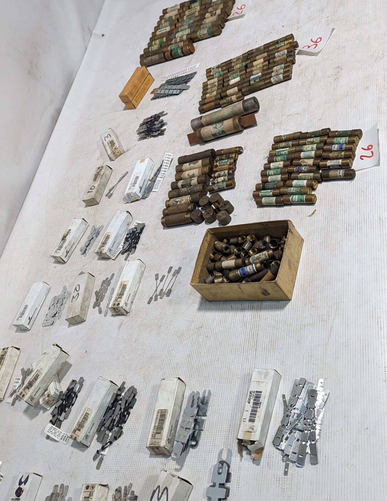 Large lot of Bussmann renewable fuses and links as pictured, REN3, REN30, REN60