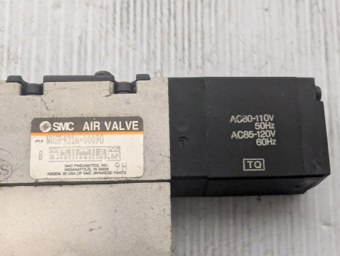 SMC NVSP4316-0009D Air Valve with Manifold, 110v @ 50Hz / 120v @ 60Hz -Free Ship