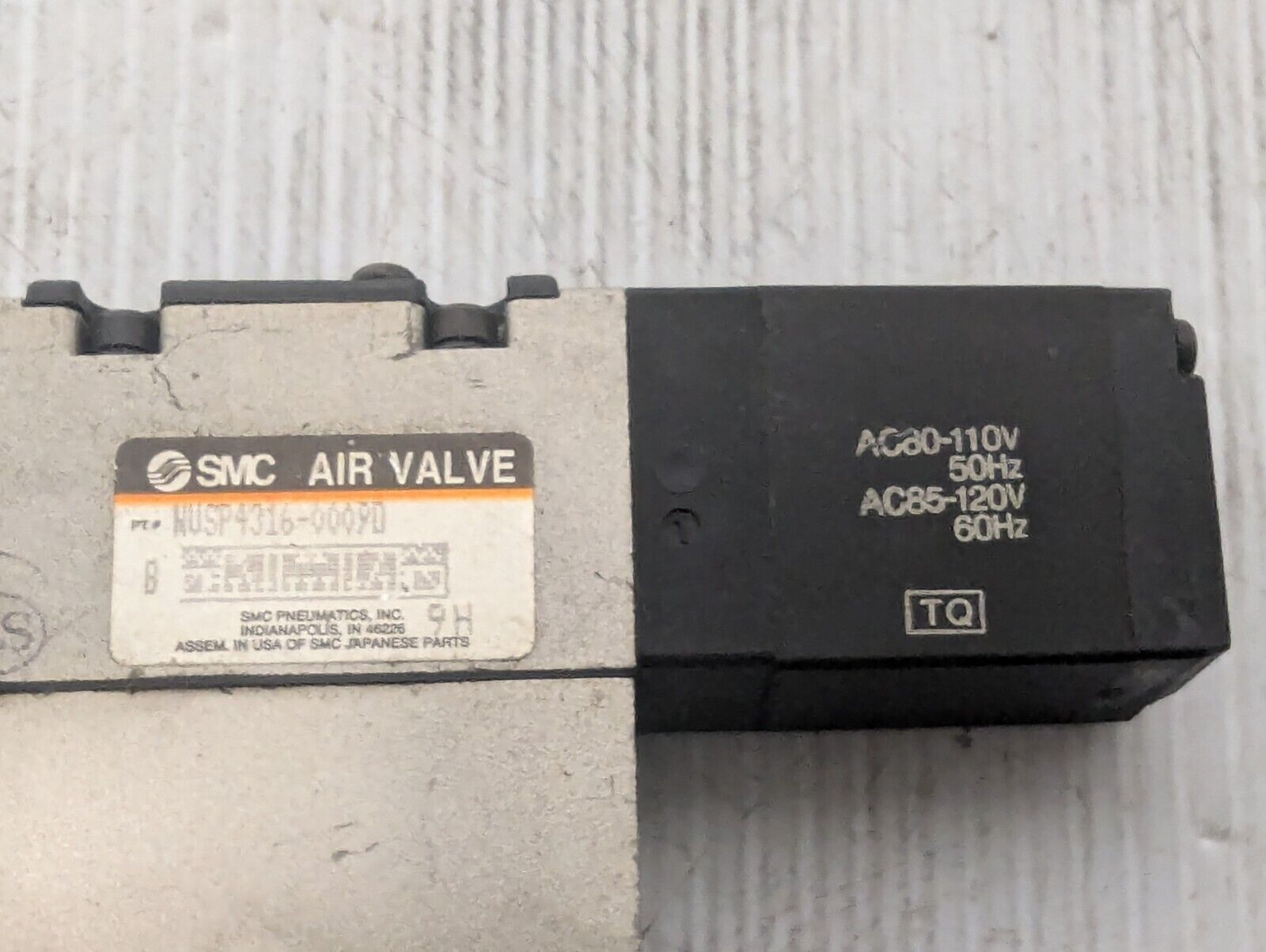 SMC NVSP4316-0009D Air Valve with Manifold, 110v @ 50Hz / 120v @ 60Hz -Free Ship