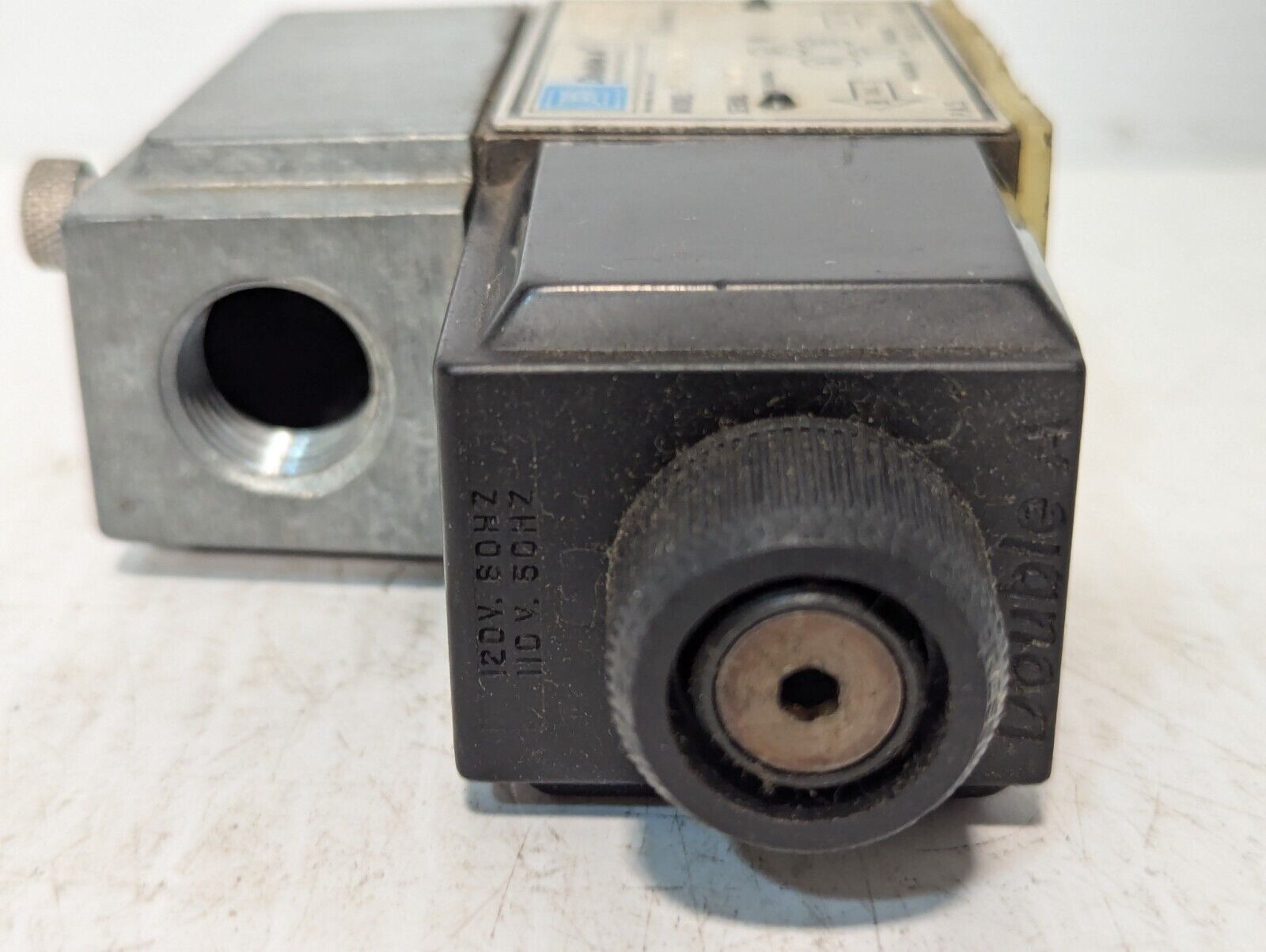 Double A QJ-3-C-10A2-TSP Hydraulic Solenoid Valve - Free Shipping