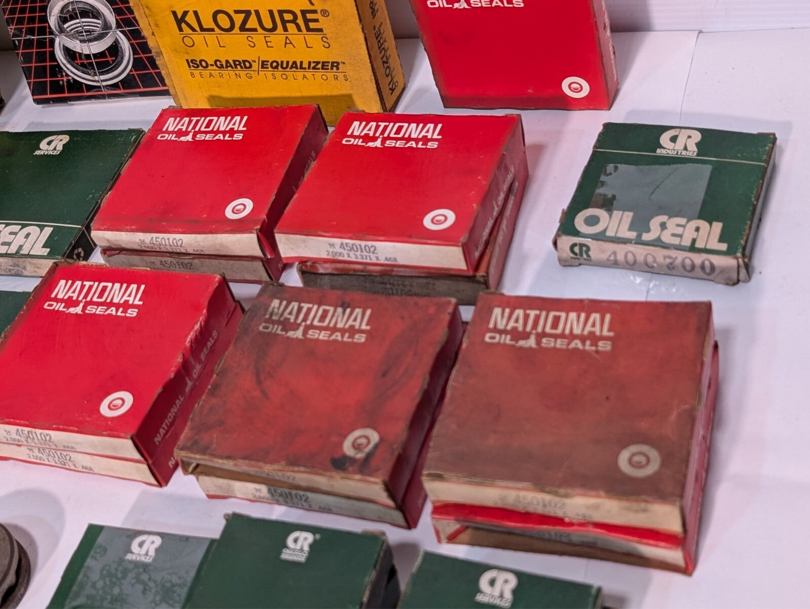 (31) Assorted Oil Seals, Garlock Klozure, National Seals, CR Services