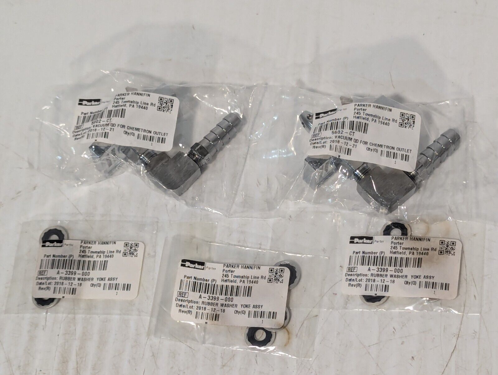 Qty 2 Parker 5602-CT Chemetron Vacuum Quick Connect w/ 3/8" Barb + Yoke Washers