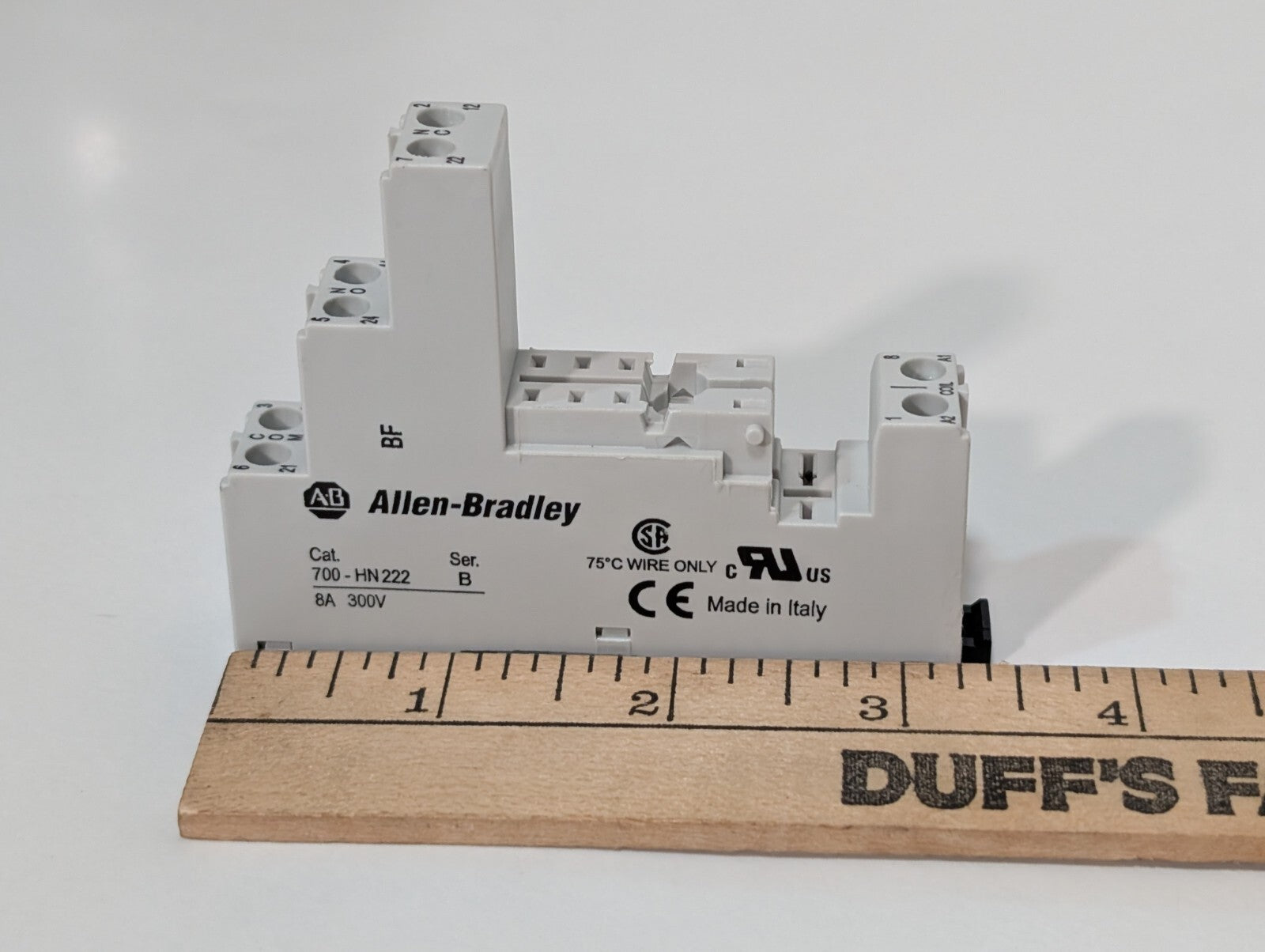 [2] Allen Bradley 700-HN222 8 Amp 300 Volt Series B Relay