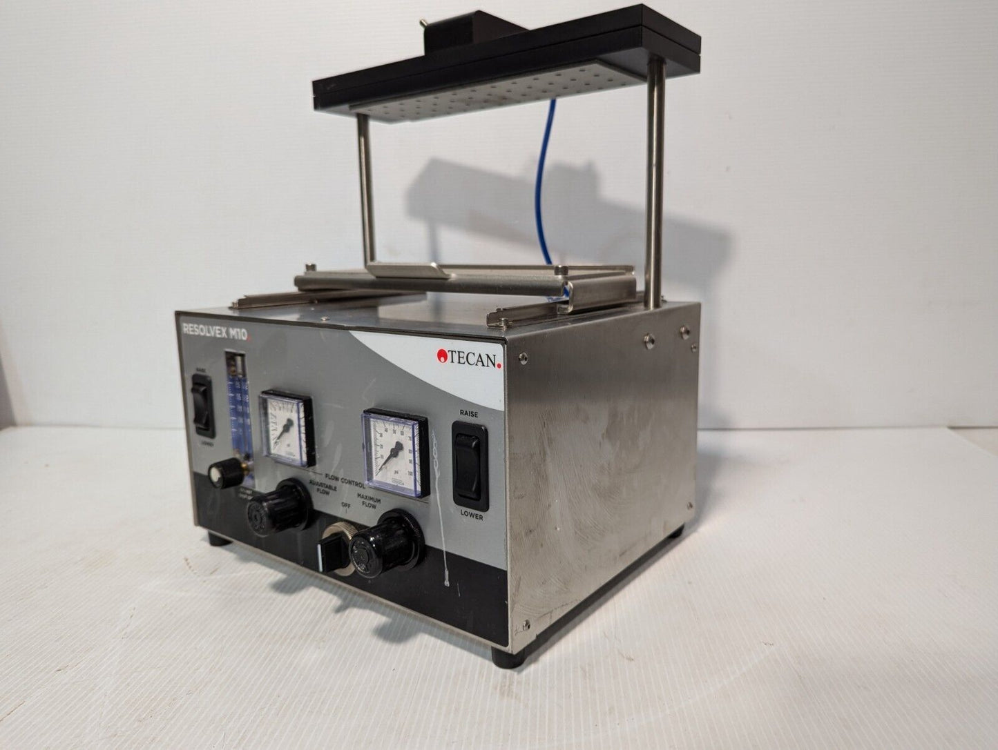 Tecan 289-0004 ResolveX M10 Manual Positive Pressure Processor, 48 Positions