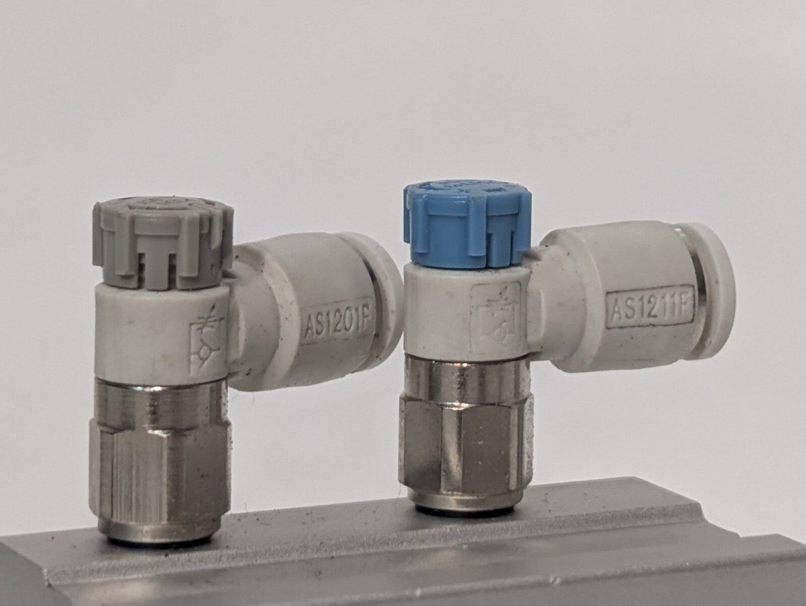 SMC MGPM12-20Z - Guided Cylinder - Slide Bearing Type, 12mm Bore, 20mm Stroke