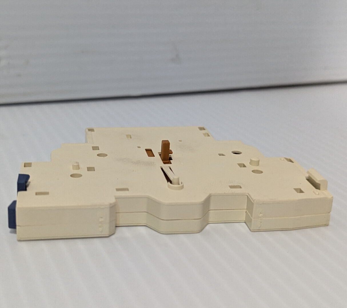 Lot of 3: Schneider Electric GVAN11 Aux. Contact Side Mount Blocks,Free Shipping