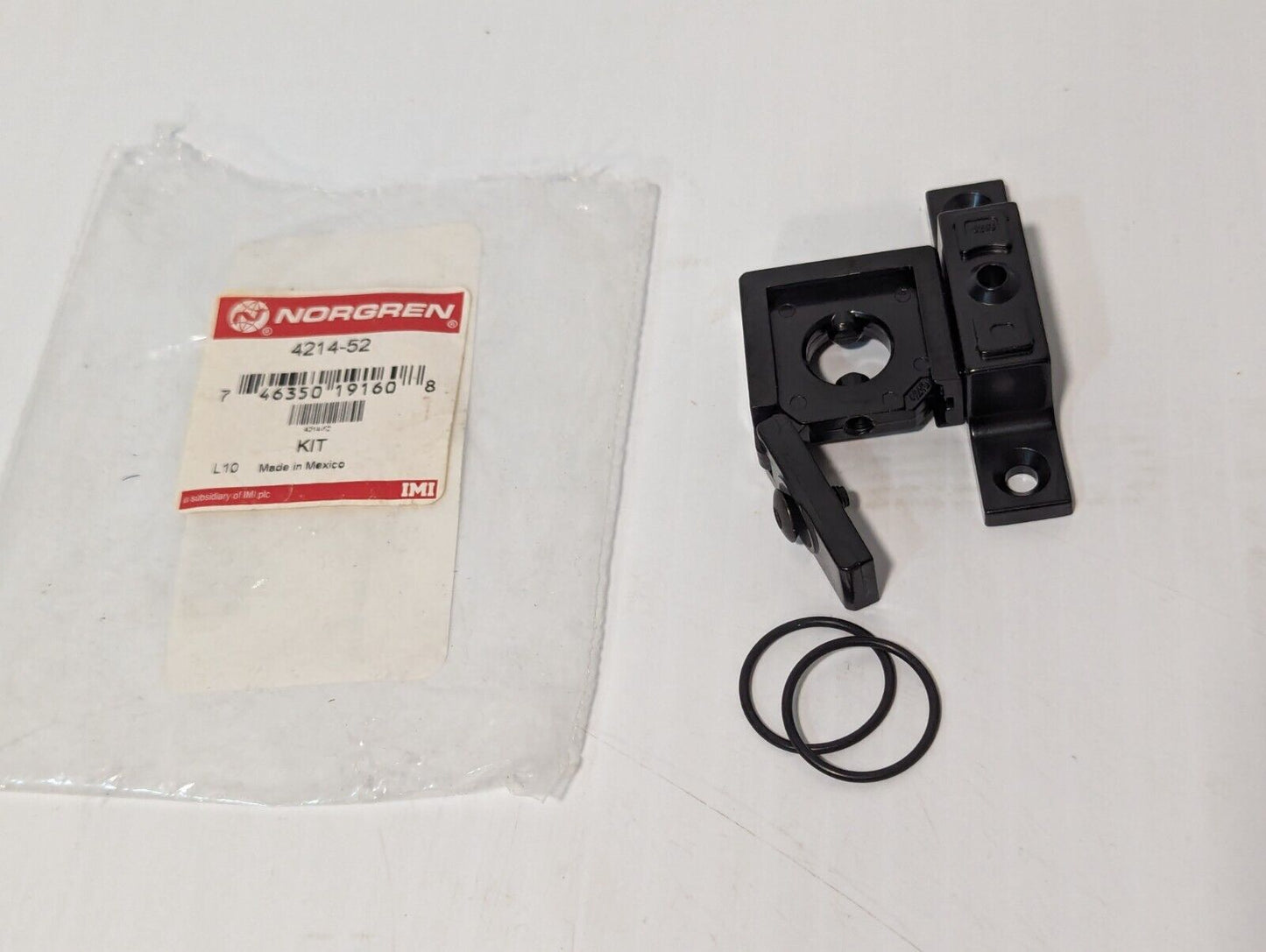 Norgren 4214-52 Quick Clamp With Mounting Flange - Free Shipping