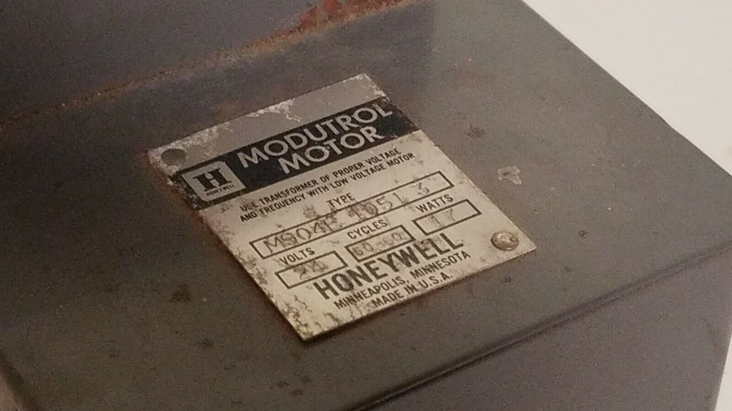 Honeywell Modutrol Motor M904E 1051 3, 24 V, 60 cycles, 17 Watts
