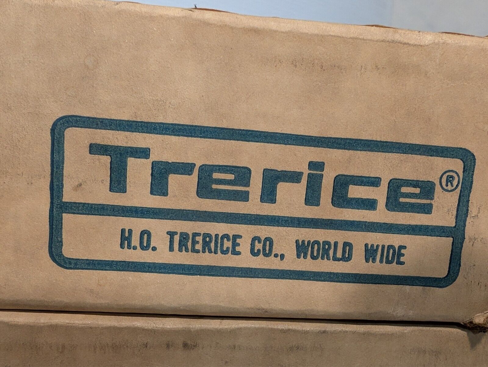 Trerice industrial thermometer 30-240 degrees Fahrenheit, analog in original box