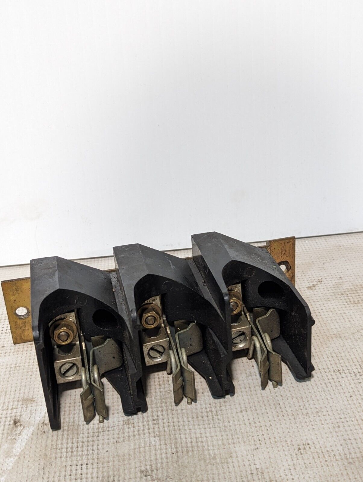 Square D 51140-306-08 Disconnect Switch Fuse Holder, 3-Pole - Free Shipping