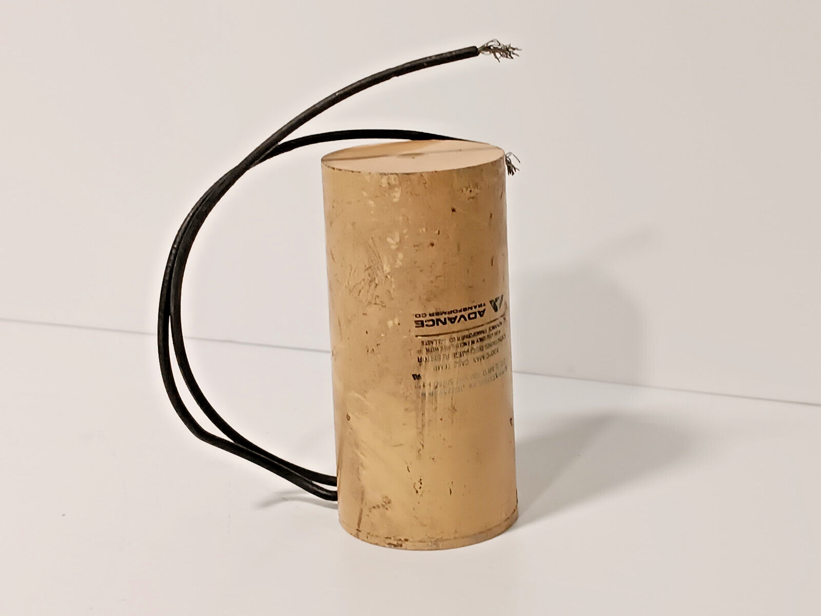 Advance Transformer Co. 7C225 Capacitor, 22.5 MFD, 300 VAC, 50/60Hz