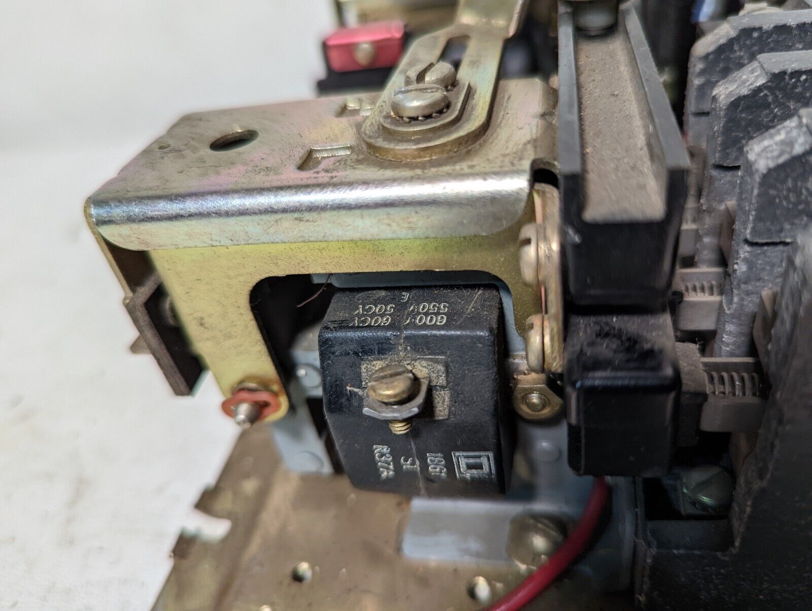 Square D 8736 starter, size 0, 20A open, 5HP for 3 phase, with 550/600VAC coil