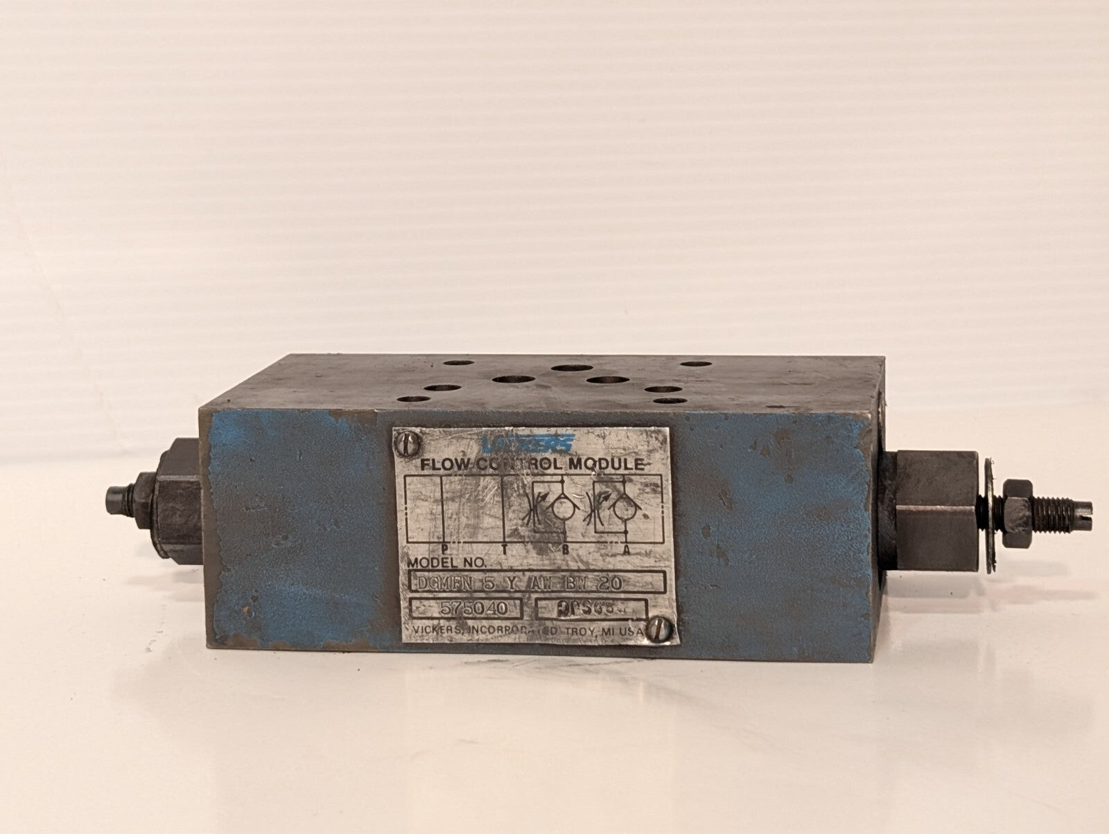 Vickers DGMFN 5 Y AW BW 20 Flow Control Valve