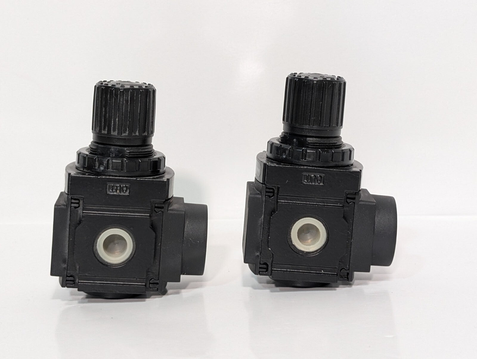 [2] Aro R37121-100 Air Regulator 1/4" NPT 1000 Series Ingersoll Rand