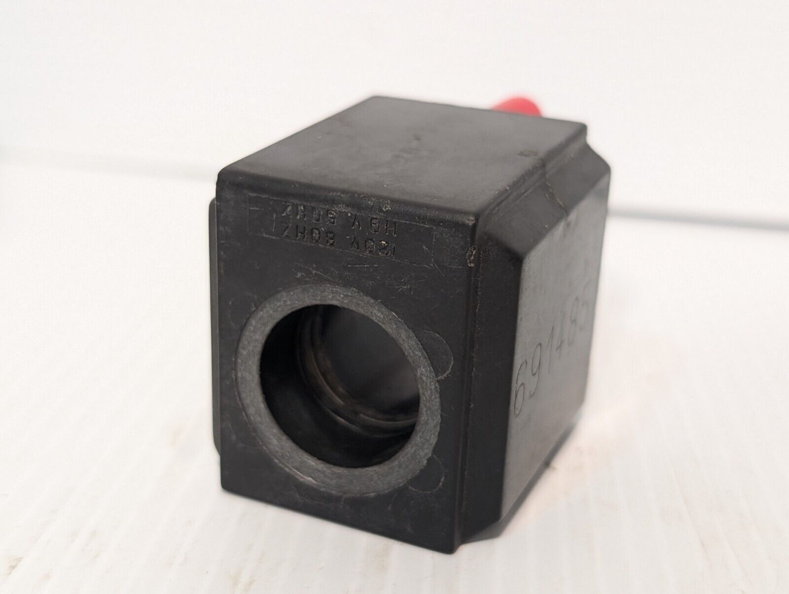 Vickers (Eaton Co) 691485 Solenoid Coil, 110-120VAC & Returns