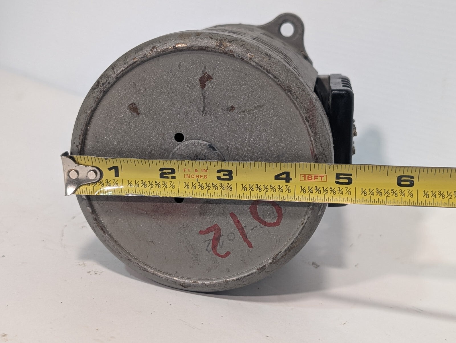 Standard Electrical 6535 Ser. 1012, Adjust-A-Volt Variable Transformer,  0-135