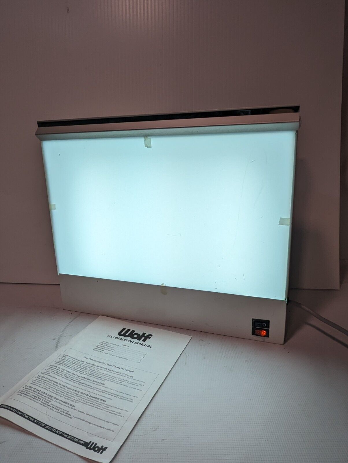 Wolf X-ray 28001 illuminator, Vu-Plus Mammography Viewer