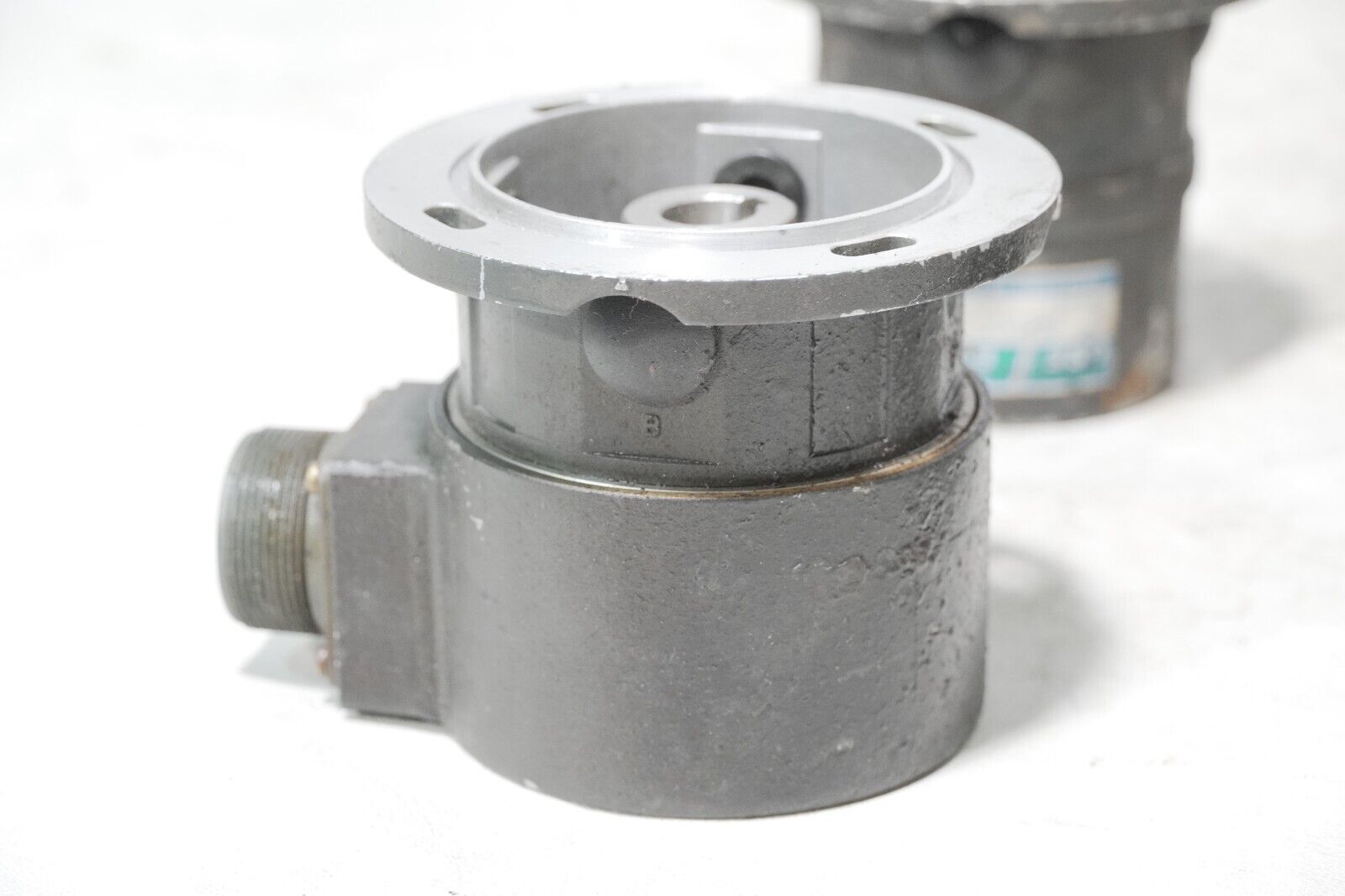 Lot of 16 rotary encoders: mostly Mitsubishi, Tamagawa OSE-5KN-6-12-108