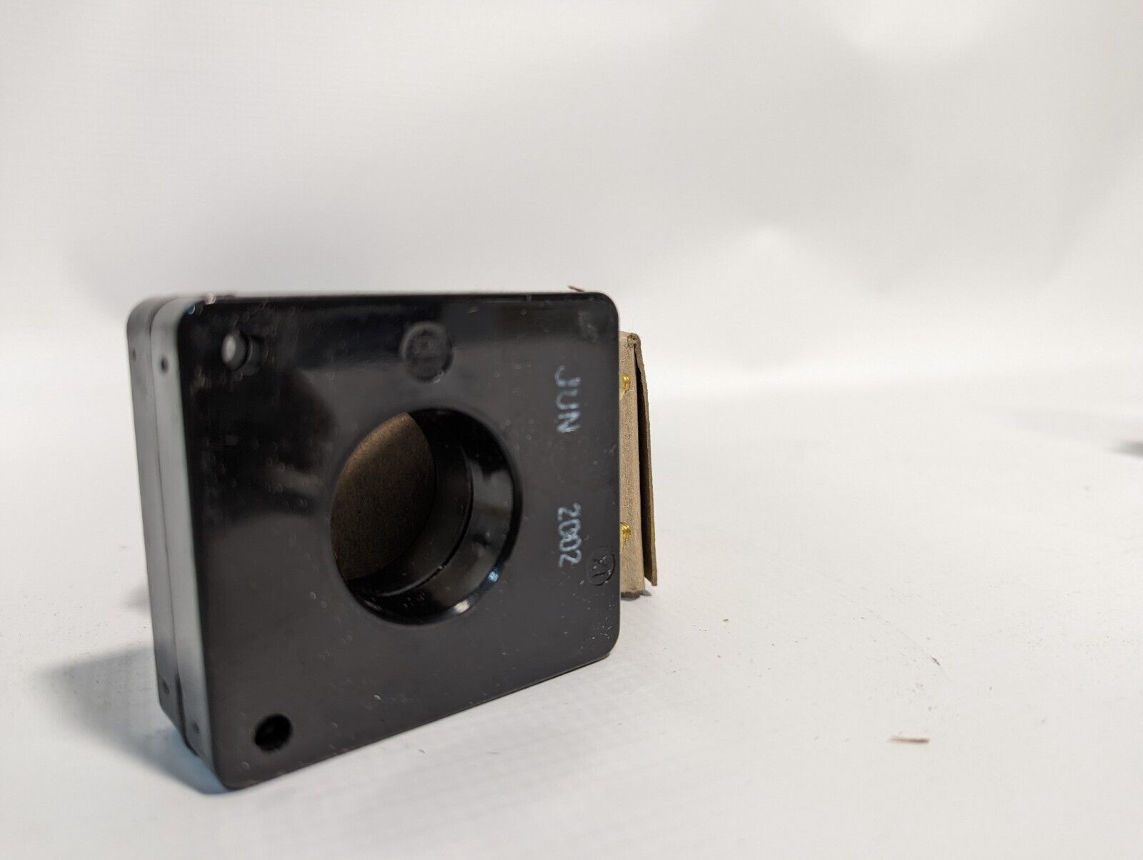 Instrument Transformers 2SHT-1000T current transformer, 100T, 50-400Hz, 600V
