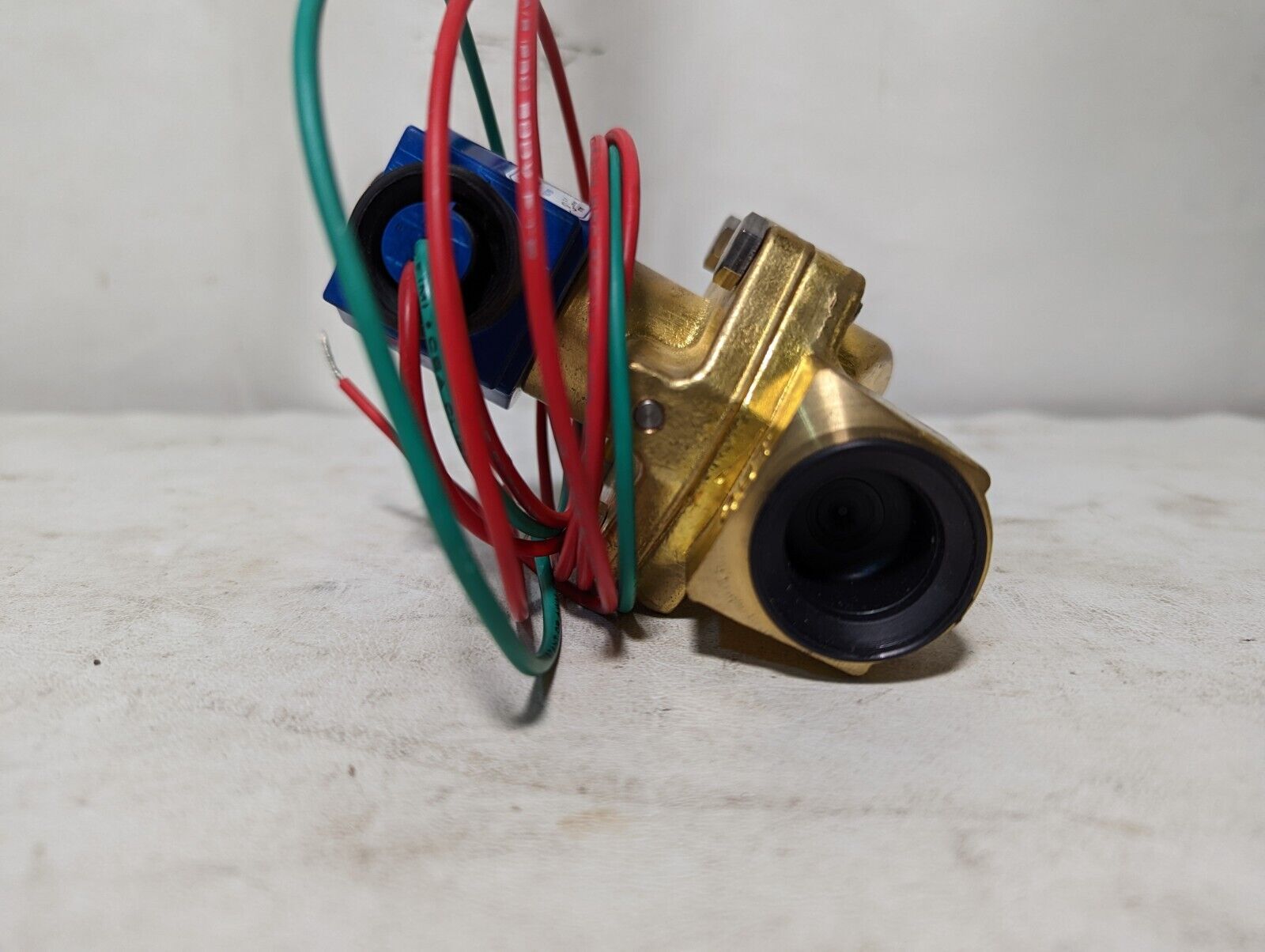 GC Valves S211GF02K4EG5 2-way valve, 3/4 NPT, 250PSI max, 110/120VAC
